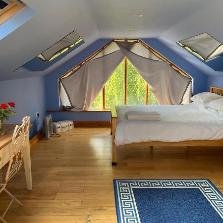 Ralph'S Barn Villa Newport  Ngoại thất bức ảnh